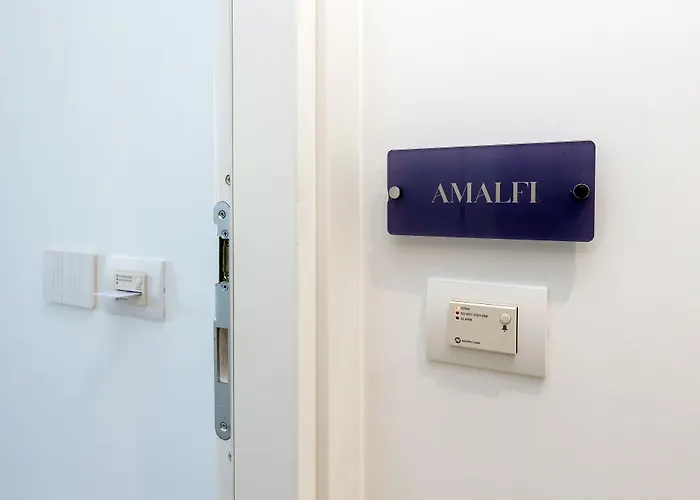 Vittoria לינה וארוחת בוקר 4*